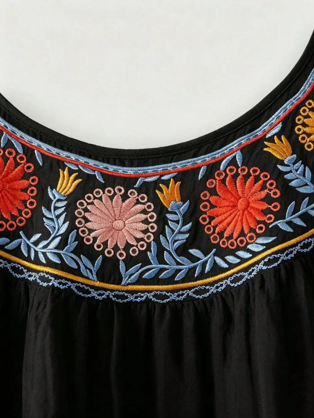 Black Casual Women's Plus Size Floral Print Camisole Tank Top - Picture 5 of 5